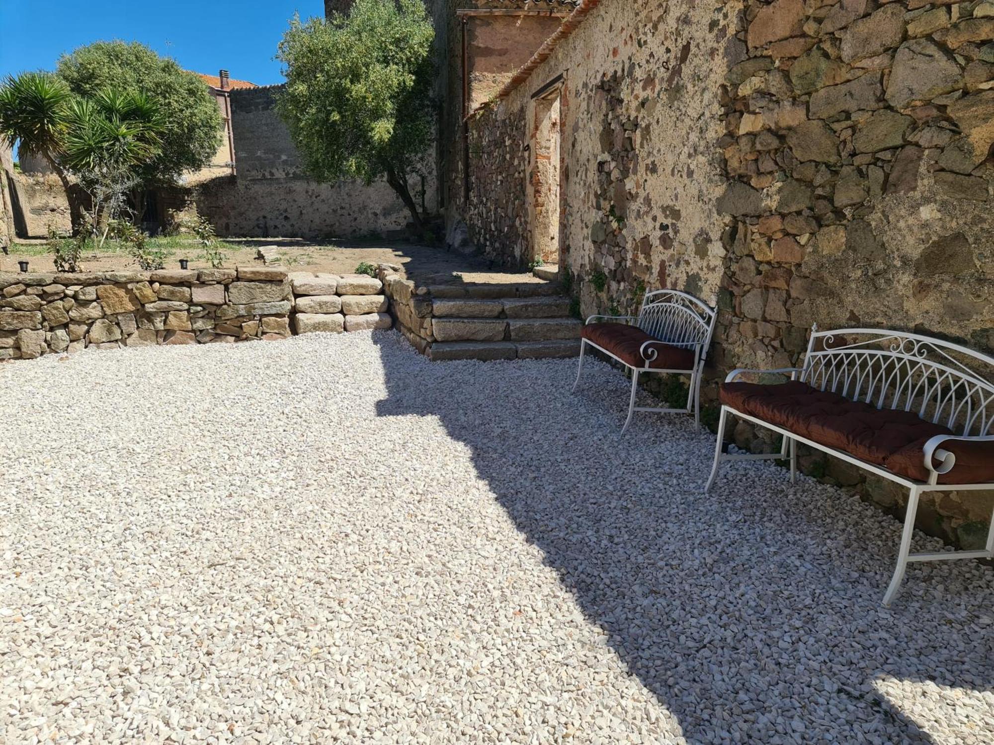 Borgo Santo Stefano Villa Oschiri Exteriör bild